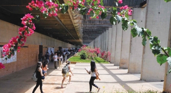 Aumenta número de brasileiros das classes C e D concluintes de curso superior